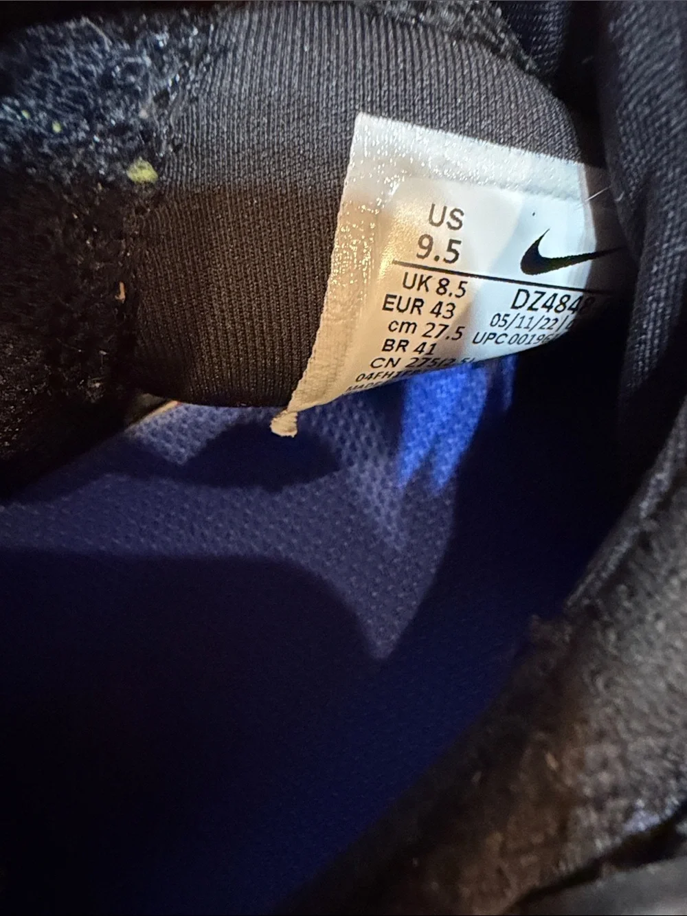 Nike Black and Blue Knit Running Sneakers
